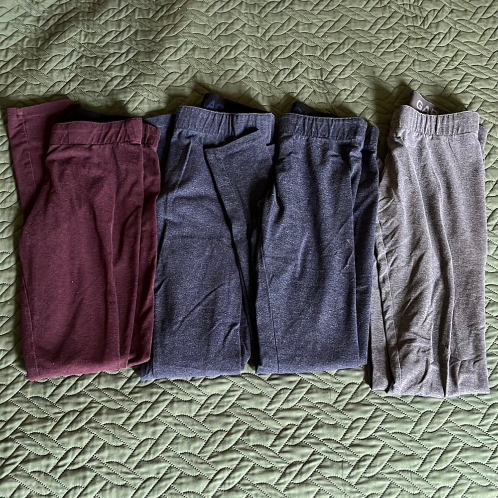 4 Pairs of Garage Brand Full Length Leggings Size XS